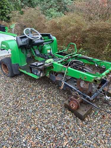 John deere gator - gator, chassis